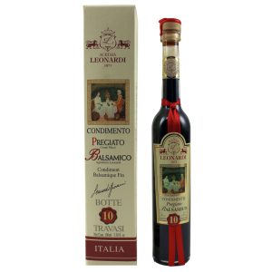 Eine kleine Flasche (100 ml) Aceto Balsamico di Modena I.G.P. "Pregiato" 10 Jahre gereift der Acetaia Leonardi.
