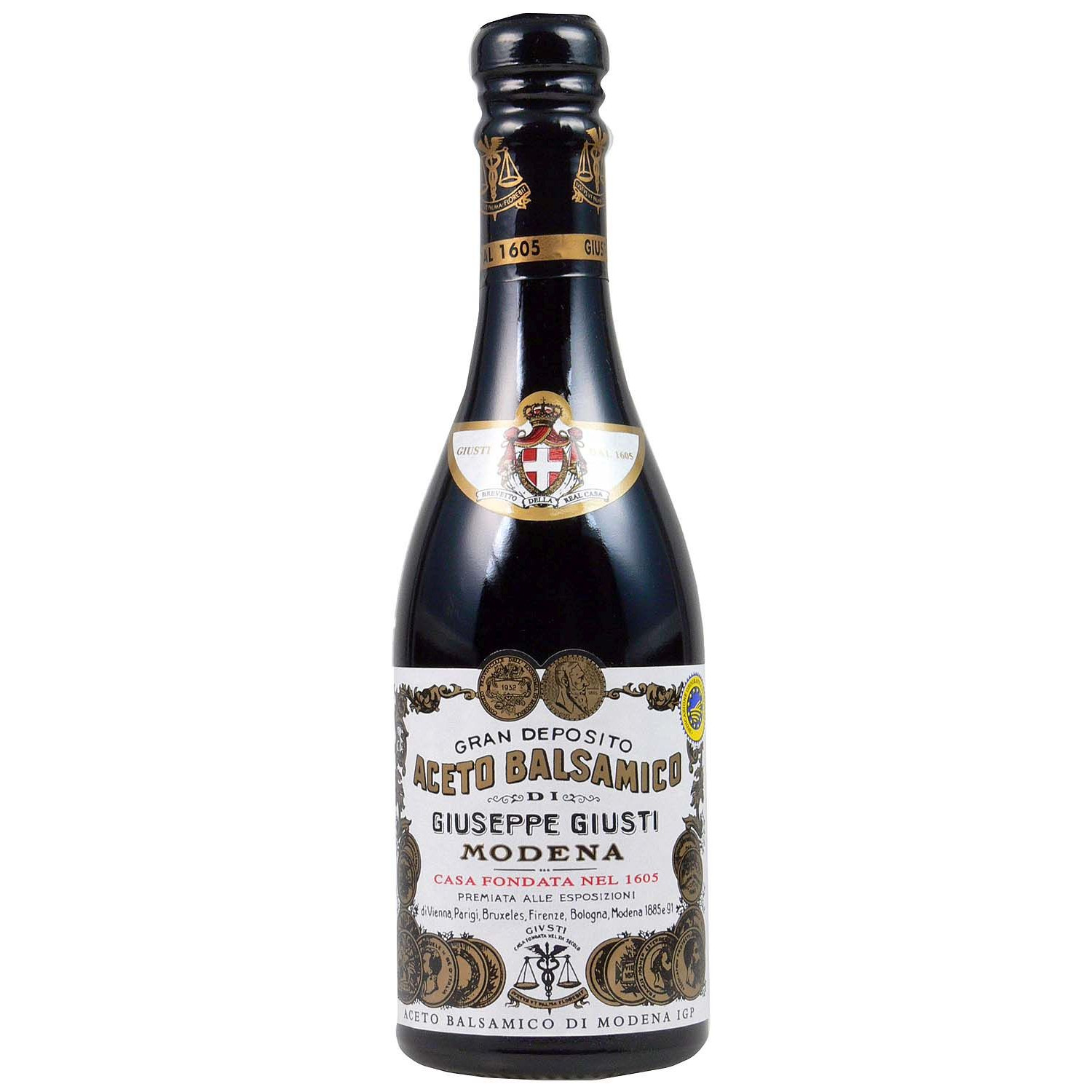 Eine Flasche Aceto Balsamico di Modena der historischen Acetaia Giuseppe Giusti.