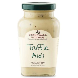 Ein Glas Stonewall Kitchen Truffle Aioli.