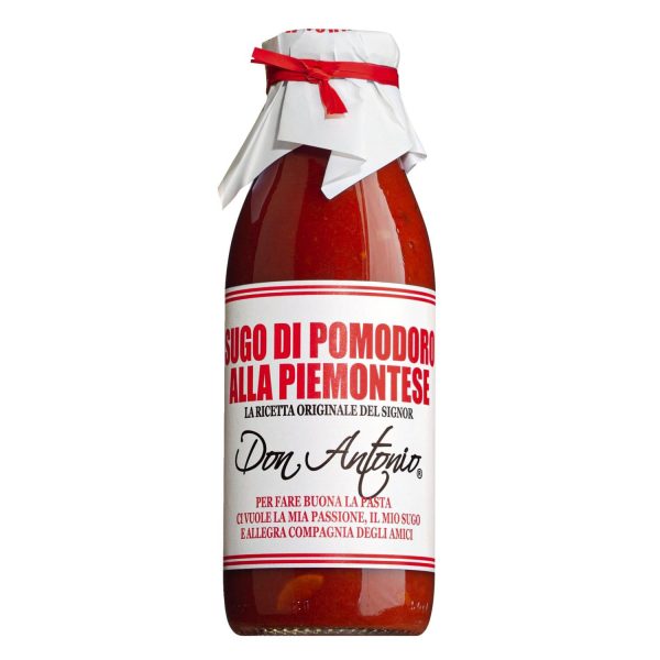 Ein Glas Sugo alla Piemontese von Don Antonio mit Tomaten und Barolo Rotwein.