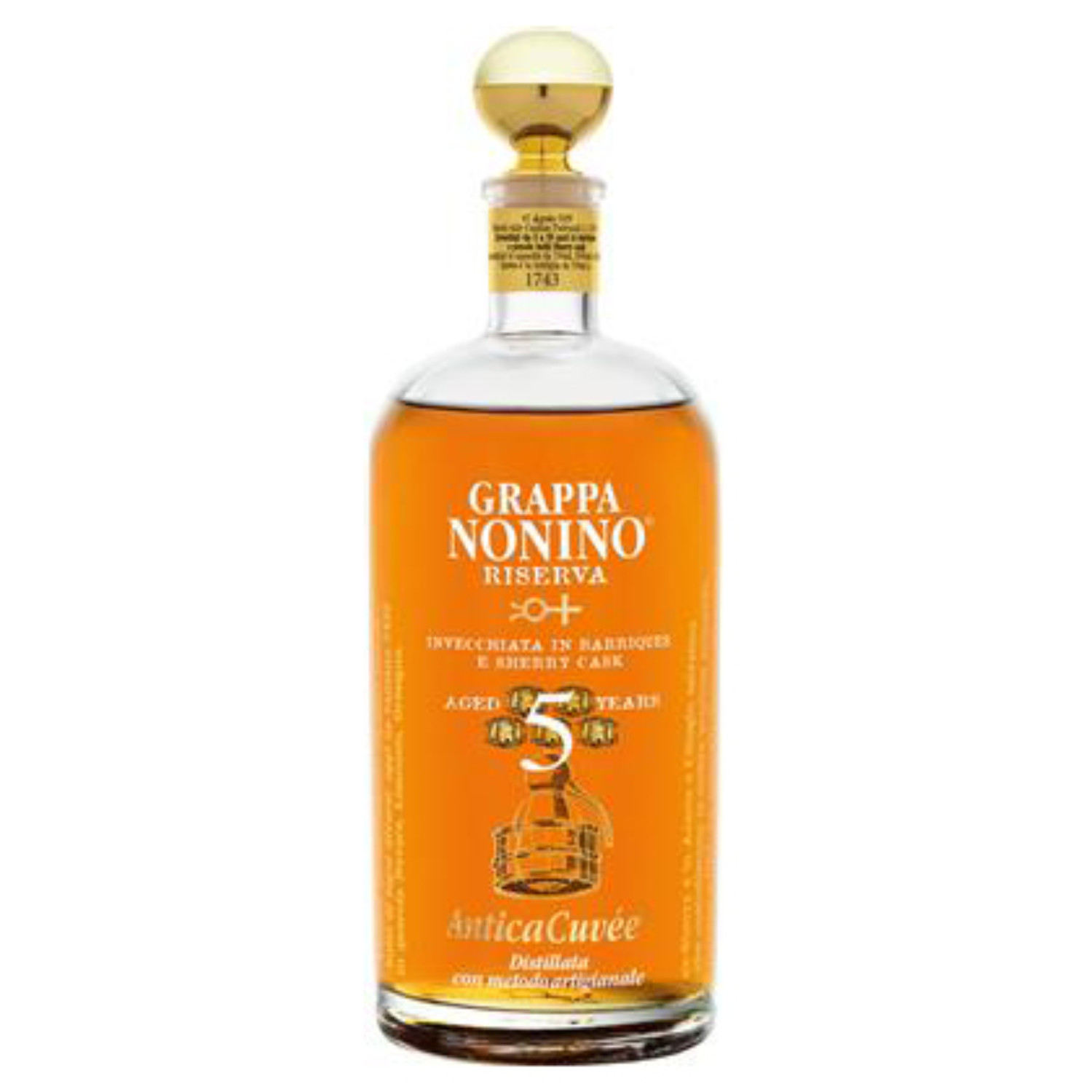 Eine goldbraune Flasche des Grappa Antica Cuvée Riserva von Nonino mit einem eleganten Etikett.