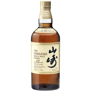 Eine Flasche Suntory Yamazaki 12 Jahre, 0,7 l, mit einem eleganten Etikett, das in einem goldenen Rahmen mit japanischer Kalligraphie eingerahmt ist.