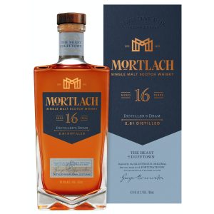 Eine Flasche Mortlach 16 Jahre, 0,7 l – schwere, quadratische Flasche mit dunklem Etikett und goldener Schrift.