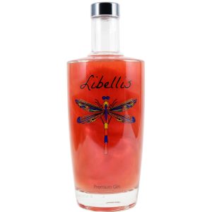Flasche Libellis Premium Gin, 0,7 l – klarer Gin, der bei Bewegung rot schimmert, mit einem Etikett, das eine Libelle zeigt.