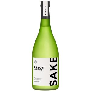 Flasche Junmai Ginjo Sake, 0,72 l – klare Flüssigkeit