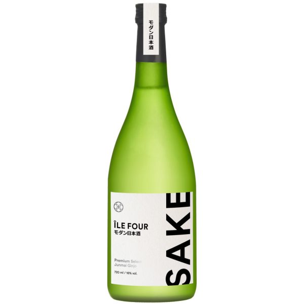 Flasche Junmai Ginjo Sake, 0,72 l – klare Flüssigkeit