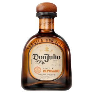 Flasche Don Julio Tequila Reposado, 0,7 l – goldfarbener Tequila mit elegantem Etikett