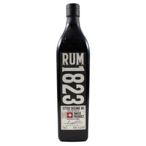 Flasche Swiss Rum von Etter – goldfarbener Rum aus der Schweiz mit 40 % Vol., gereift in Holzfässern und inspiriert von jamaikanischer Melasse.