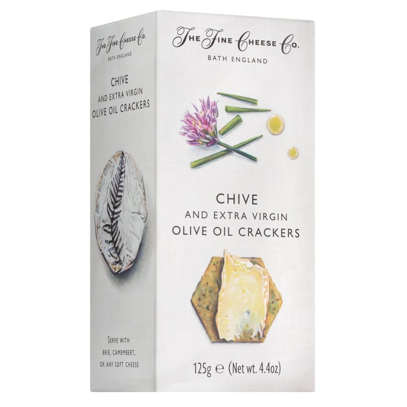 Packung Schnittlauch-Cracker von The Fine Cheese Co. aus Somerset – knusprige Cracker mit fein-würziger Schnittlauchnote, 125 g.